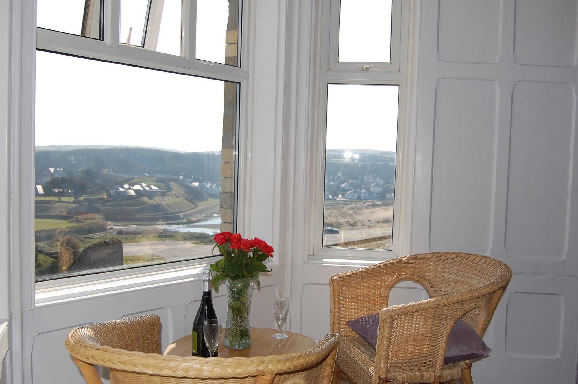 ביוד The Grosvenor Guest House מראה חיצוני תמונה