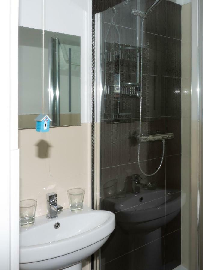 ביוד The Grosvenor Guest House מראה חיצוני תמונה